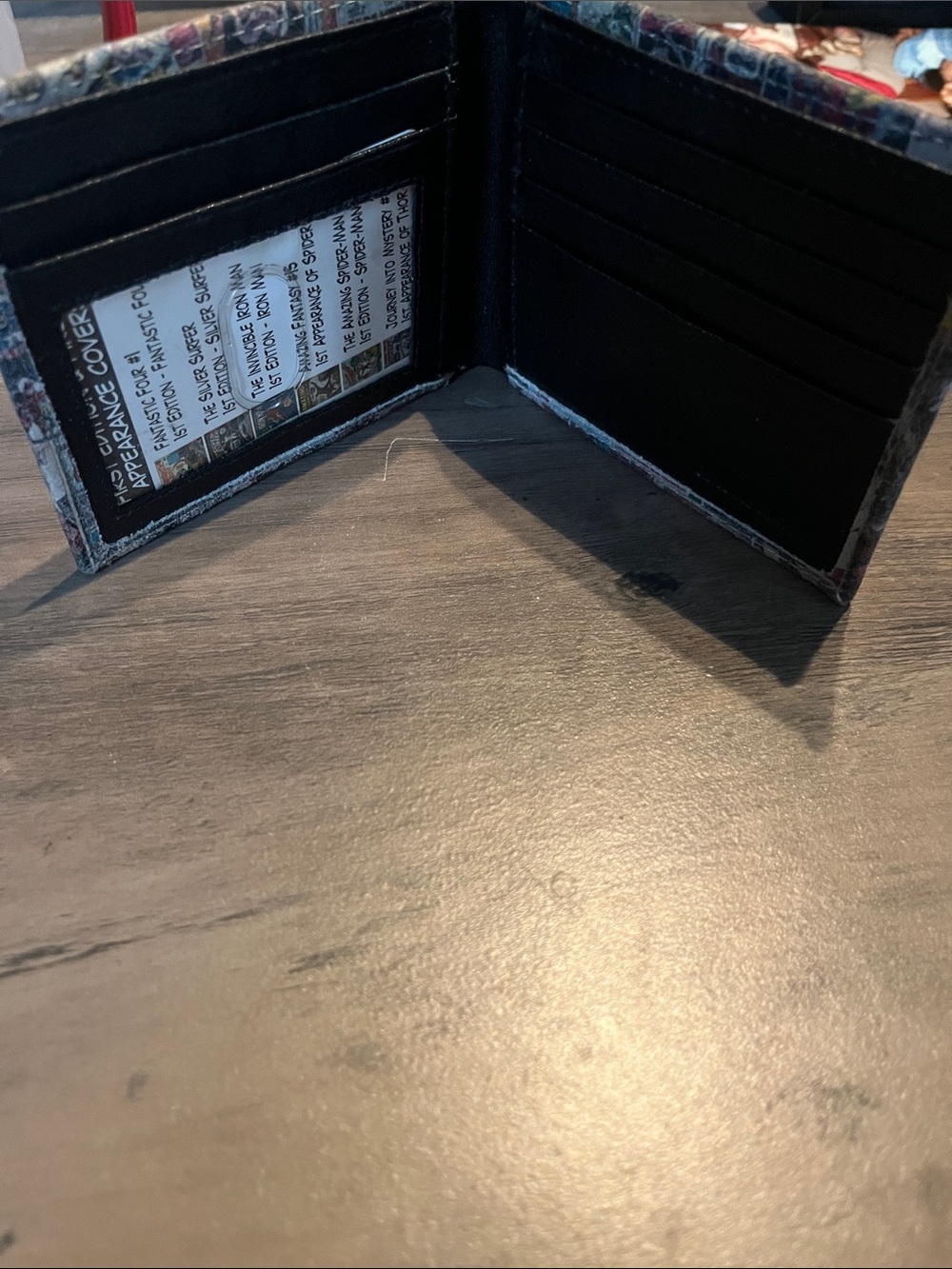 Marvel  Comics Wallet - Picture 2 of 3